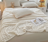 Faux Rabbit Fur Shaggy Blanket with Rolled Edges, Single Layer, Double-Sided, Four-Season Use