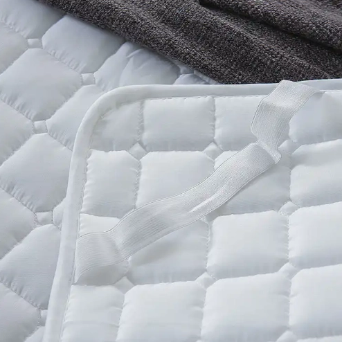Hotel wholesale non-slip mat thin mattress protector hot selling simple fashionable machine washable